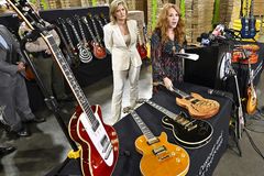 U.S. authorities seize over $18 million in fake Gibson guitars from Asia