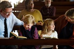 Study Reveals Americans’ Church Attendance at Christmastime