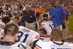 Longtime Auburn football chaplain Chette Williams dies in boat-related accident | Baptist Press