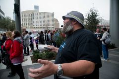 SUPER BOWL: Evangelists 'go where the fish are' | Baptist Press