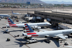 American Airlines flying again after nationwide grounding