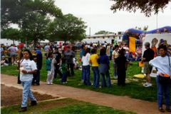 Seminarians' prayer & witness bring 60 neighbors to Christ | Baptist Press