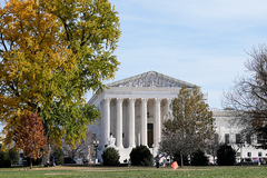 Trump asks SCOTUS to delay sentencing for business fraud