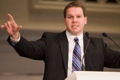 Personal purity exhorted to seminary students | Baptist Press