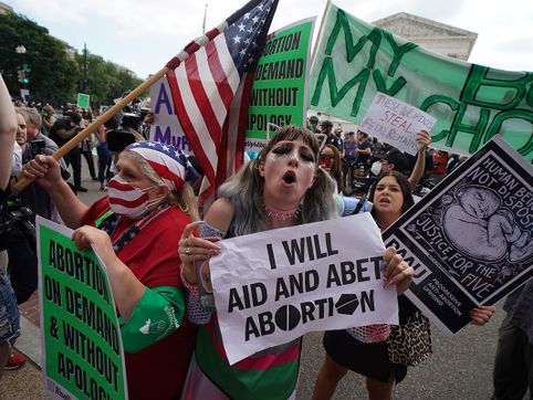 Study finding many are 'fleeing' states with abortion bans is 'unpersuasive,' scholar says