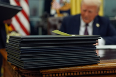 Trump catches bipartisan heat for watchdog firings