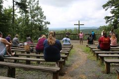 Military wives 'have their cup filled' at WMU retreat | Baptist Press