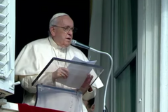 Pope remains in hospital after condition declared critical