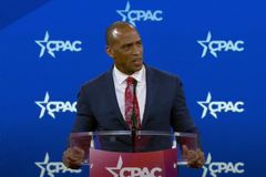 “It's heartbreaking': HUD Secretary Scott Turner prays at LA Dream Center before assessing wildfire damage