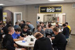 Team chaplain, BSU reach University of Southern Mississippi athletes throughout the week | Baptist Press