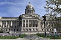 Kentucky lawmakers override governor veto, pass clarifications to pro-life law