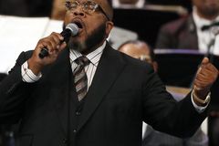 Pastor Marvin Sapp responds to accusations of forced tithing after viral video