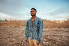 Young Adults Are Choosing Singleness—But Is the Church Ready for That? - RELEVANT