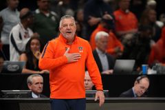 'This Is a Team of Faith': Bruce Pearl on the Spiritual Foundation Behind Auburn’s Final Four Run - RELEVANT