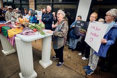 Pennsylvania Faith Groups Build Altar at ICE Office in Protest of Immigration Arrests