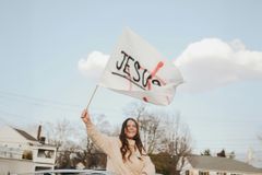 Commitment to Jesus in the U.S. Hits a 10-Year High - RELEVANT