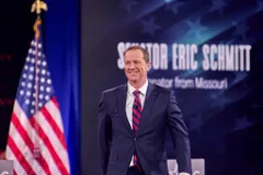 U.S. senator introduces legislation to make Easter Monday a federal holiday