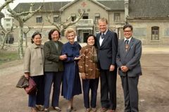 37 years ago, Billy Graham preached in China for the first time