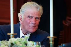 White House staffers rise for ‘Amazing Grace’ after Franklin Graham warns against rejecting Gospel