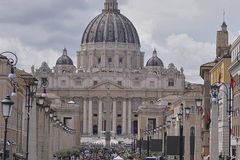 Pope lies in state before Saturday funeral