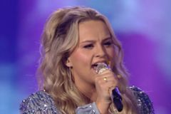 Gospel powerhouse performances push 2 Christian singers to ‘American Idol’ top 10