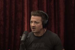 'Avengers' star Jeremy Renner describes moment he died after tragic accident: 'Exhilarating peace'