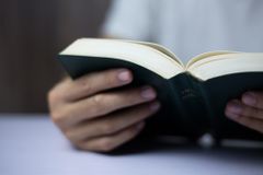 Joint effort aims to get Bible in all languages | Baptist Press