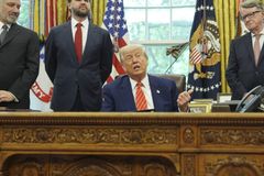 U.S., U.K. shake on catch-all trade deal