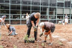 Send Relief Serve Tour in Evansville plants seeds for long-term ministry | Baptist Press