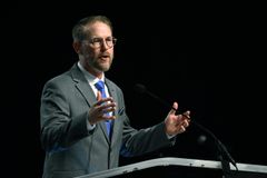 Tony Wolfe invites Christians into a ‘lifetime of faithful and faith-filled sowing’ during convention sermon | Baptist Press