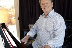 Beach Boys co-founder Brian Wilson dead at 82