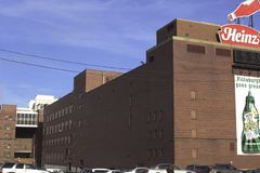 Kraft Heinz to drop artificial food colors from U.S. products by 2027