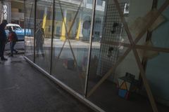 Cuban official resigns after suggesting beggars were faking