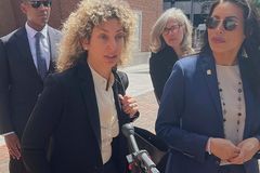 Federal judge widens ban on Planned Parenthood cuts