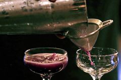 For the first time, majority of U.S. says alcohol is unhealthy, poll s