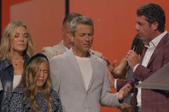 Gateway Church officially turns page on Robert Morris with installation of Daniel Floyd