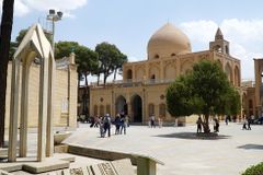 Iran accuses 53 Christians of ‘espionage’ after arrests; authorities claim Bibles smuggled into country