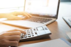 Pastor compensation studied by financial planner | Baptist Press