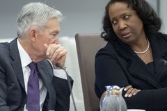 Trump asks SCOTUS to back Lisa Cook firing