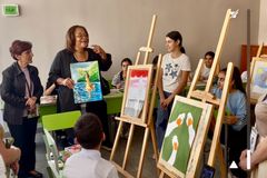 MLK’s niece tells child victims of ethnic cleansing, violence how art helped her overcome pain in her life