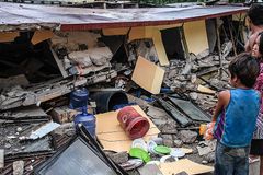 Nearly 70 dead as earthquake shakes central Philippines