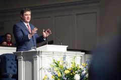 Prioritize prayer, Gaines says in SBTS chapel message | Baptist Press