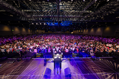 Franklin Graham preaches in London as thousands reportedly turned away from packed evangelism event