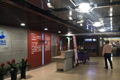 Chinese authorities arrest pastor, dozens with house church