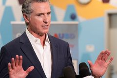 Feds withhold $40 million from California over trucker rules