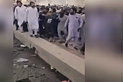 Police in Pakistan clash with Islamic extremist party