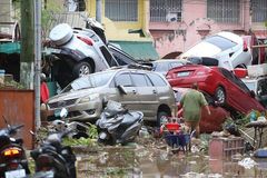 Typhoon Kalmaegi kills more than two dozen in Philippines
