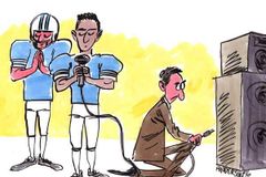 Fla. Education Department says athletic association should not ban prayer from high school football games