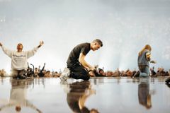 Kristian Stanfill on Sobriety, Faith and Starting Over - RELEVANT