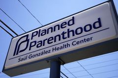 Court temporarily blocks Medicaid cuts for Planned Parenthood